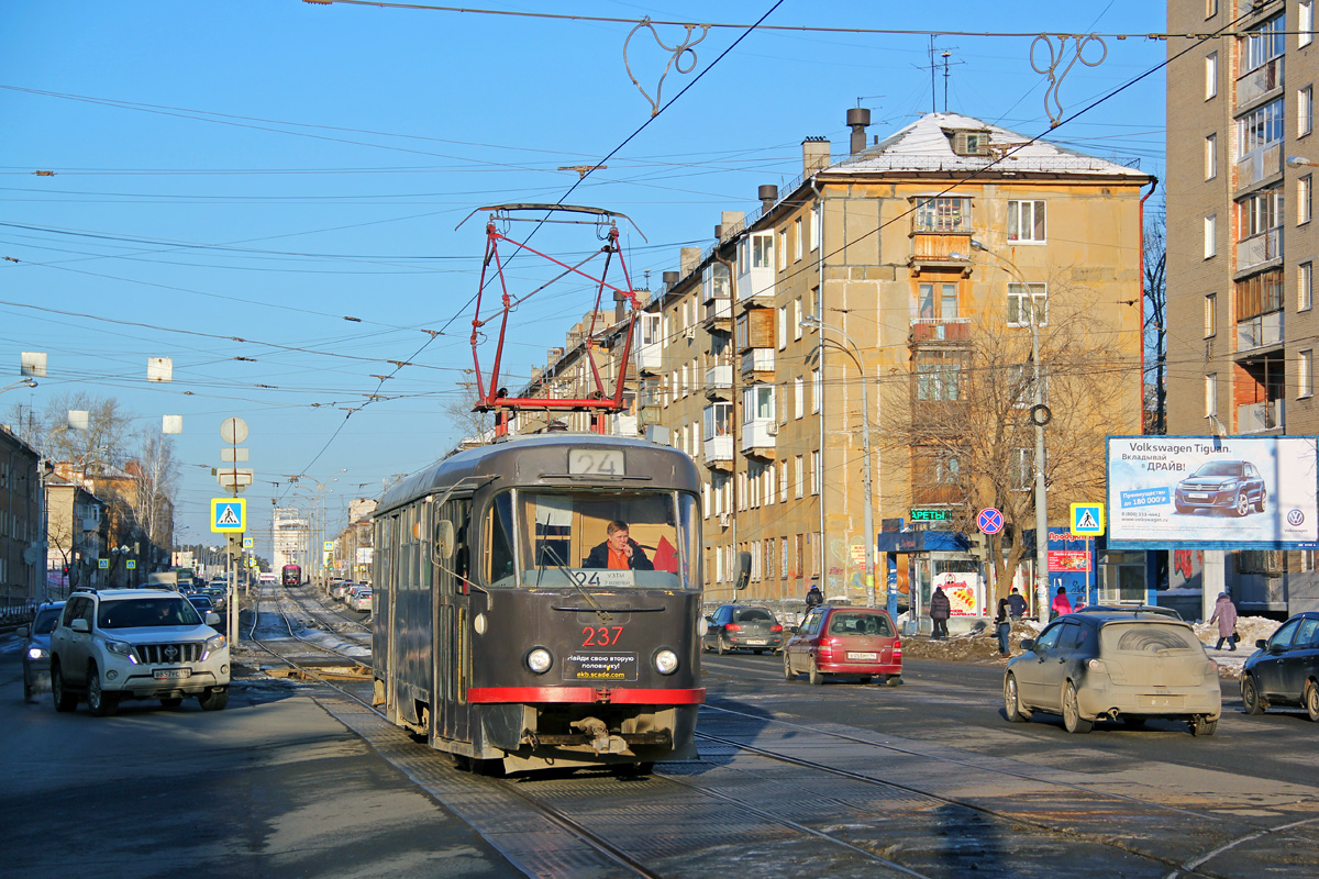Jekaterinburga, Tatra T3SU № 237