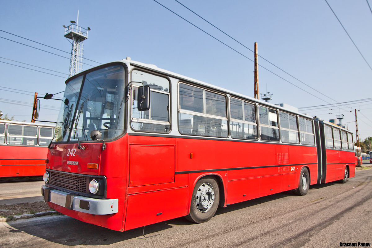 Budimpešta, Ikarus 280.94 Br. 242; Budimpešta — Trolleybus depot