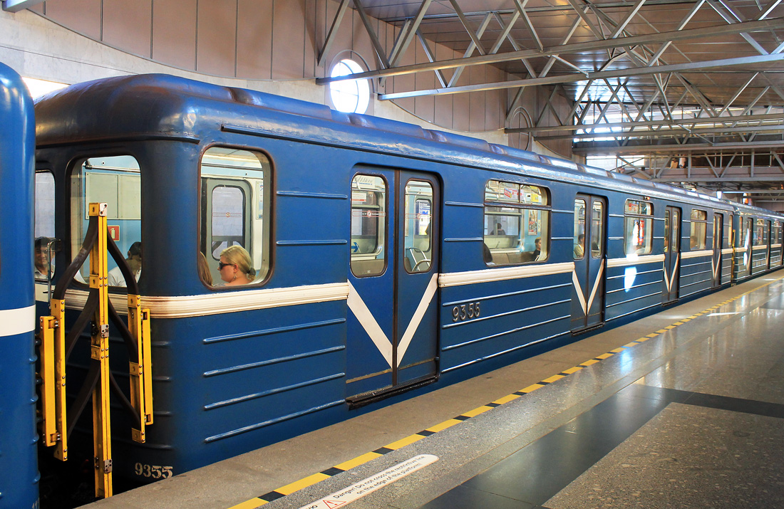 Санкт-Петербург, 81-714 (ММЗ) № 9355