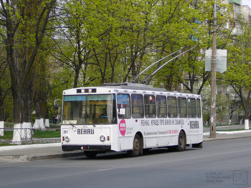 Киев, Škoda 14Tr02 № 261