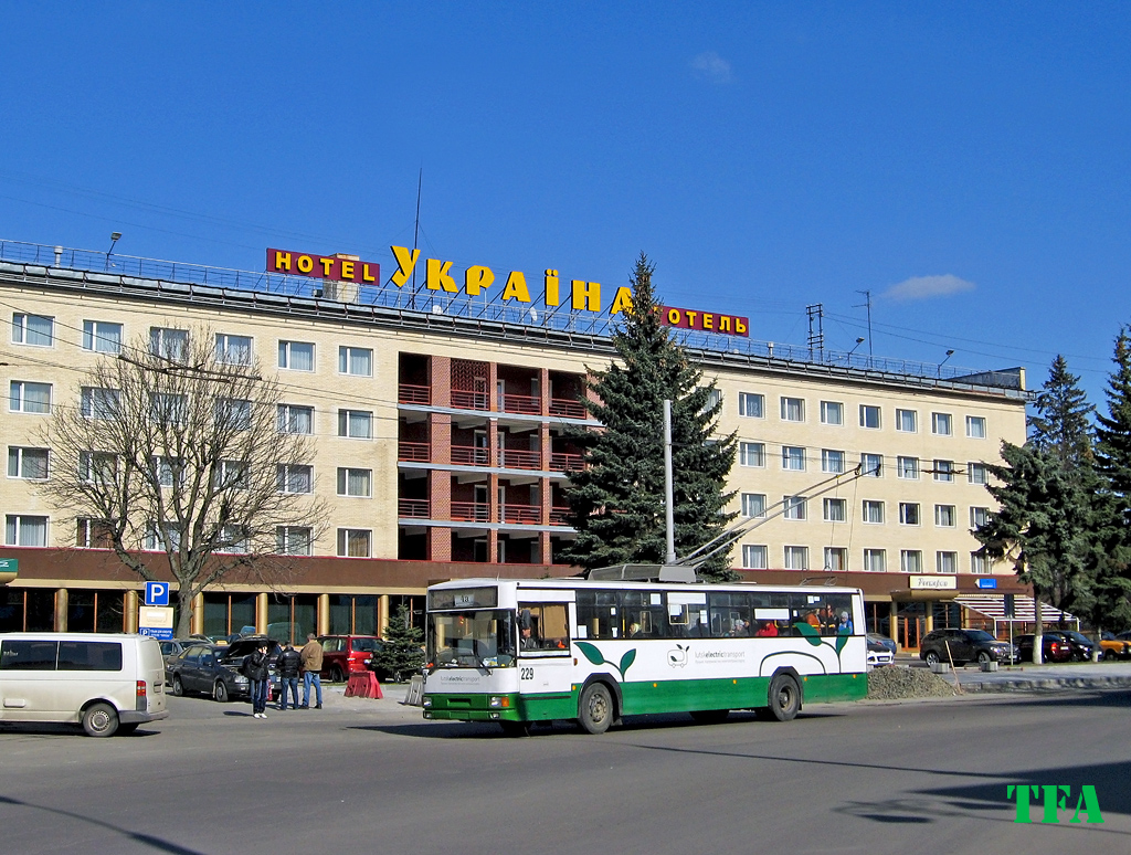 Луцк, MPK/Jelcz 120MT № 229