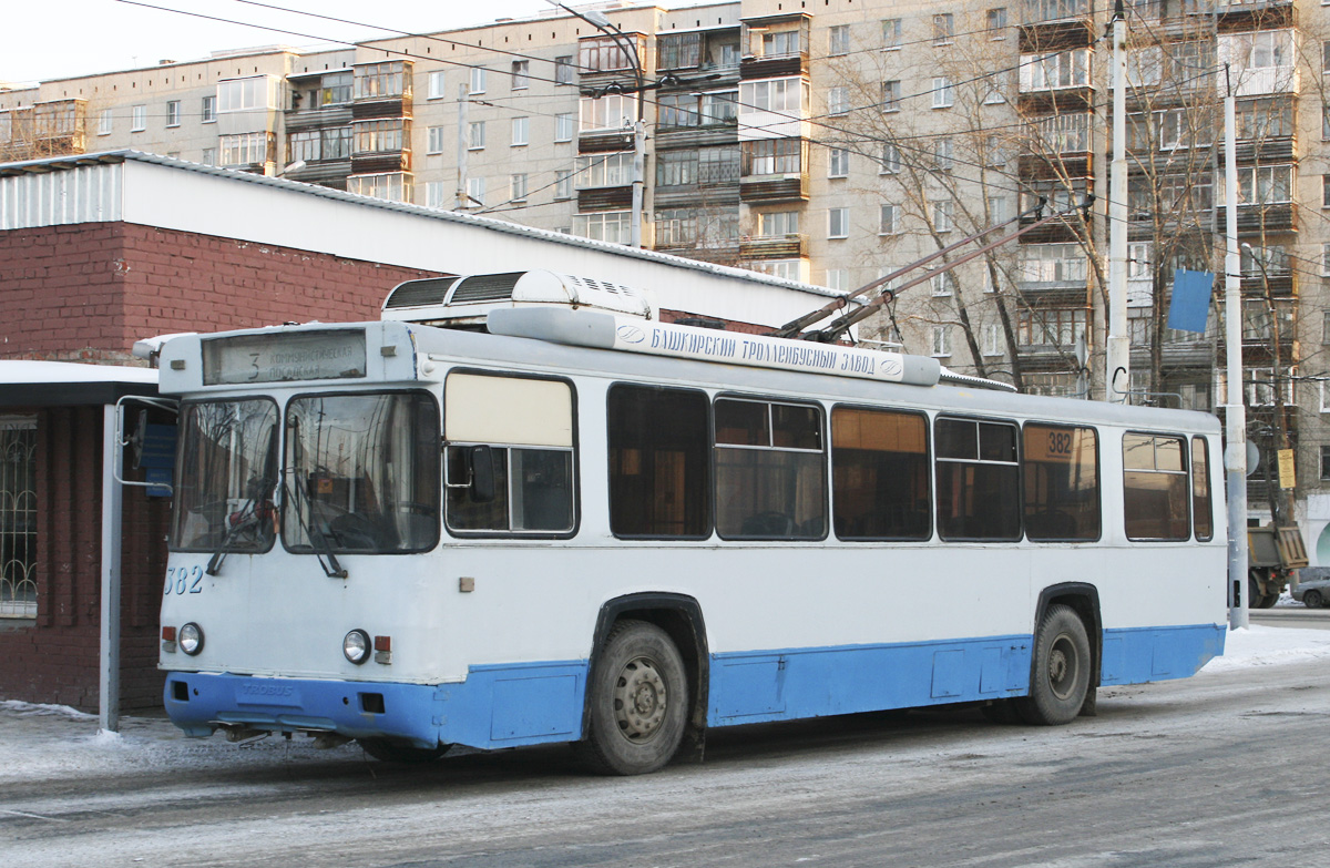 Екатеринбург, БТЗ-5276-04 № 382 Екатеринбург, БТЗ-5276-04 № 382