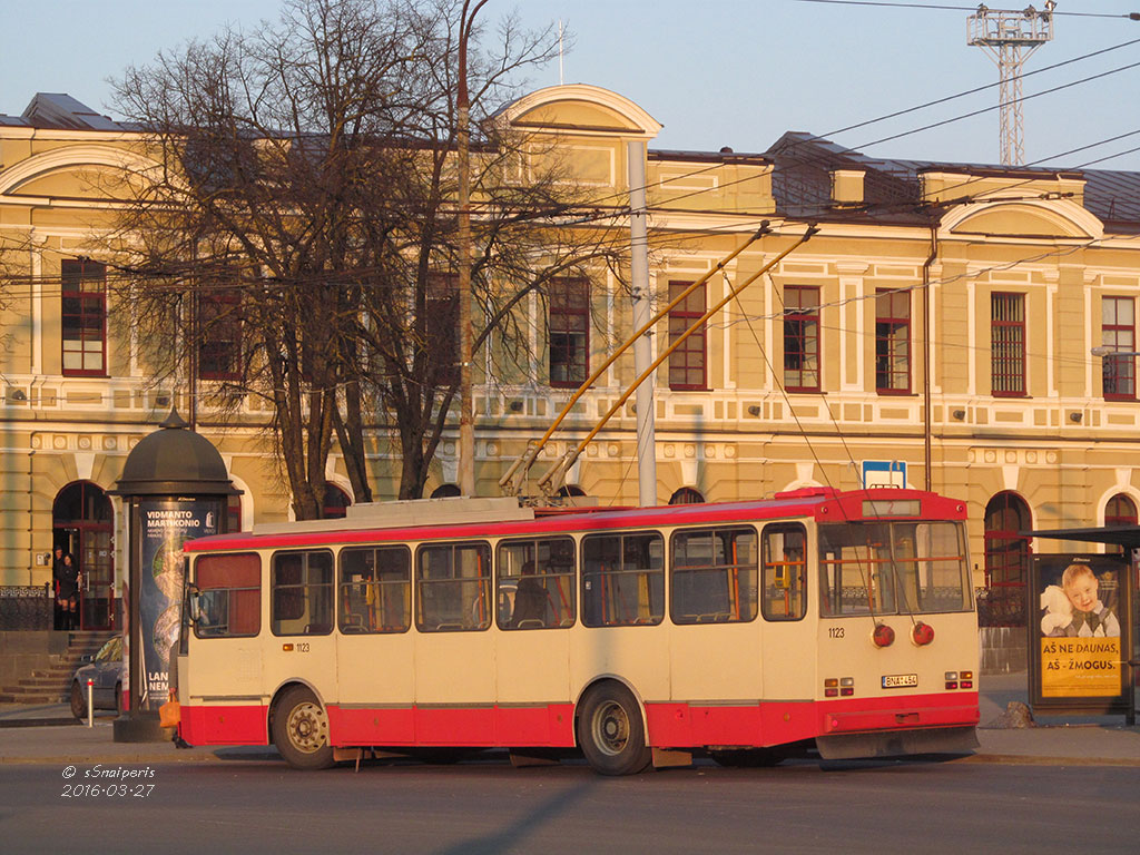 Вильнюс, Škoda 14Tr11/6 № 1123