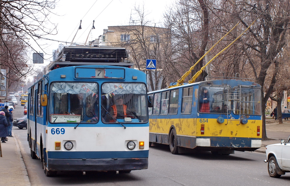 Одесса, ЗиУ-682В-012 [В0А] № 669
