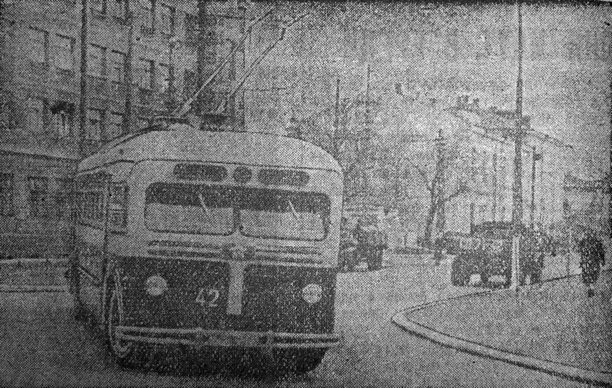 Саратов, МТБ-82Д № 42; Саратов — Исторические фотографии