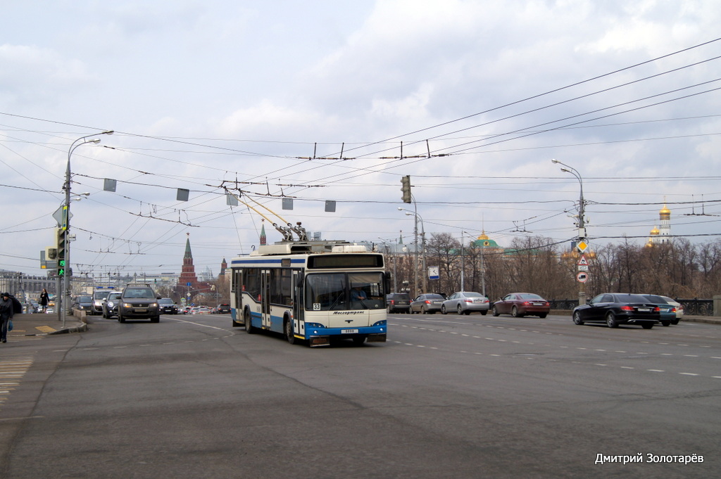 Москва, СВАРЗ-МАЗ-6235.00 № 8888