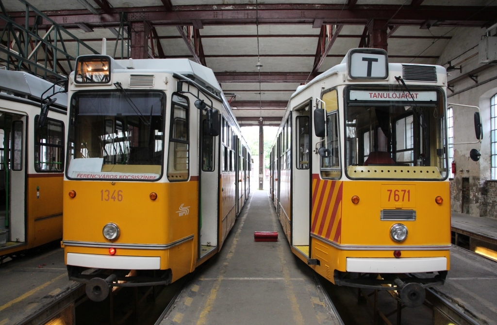 Budapest, Ganz-Hunslet KCSV7 Nr. 1346; Budapest, Ganz CSMG2 Nr. 7671; Budapest — Tram depots