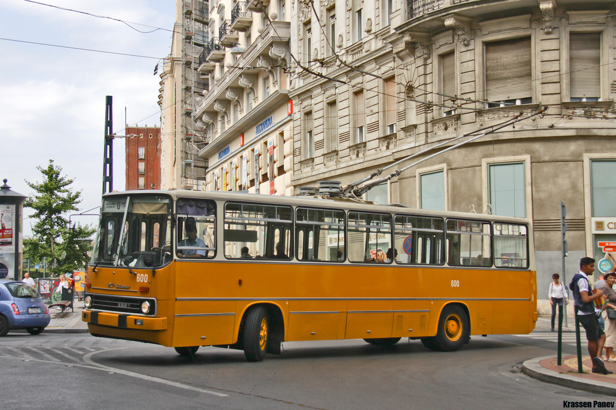 Будапешт, Ikarus 260.T1 № 600