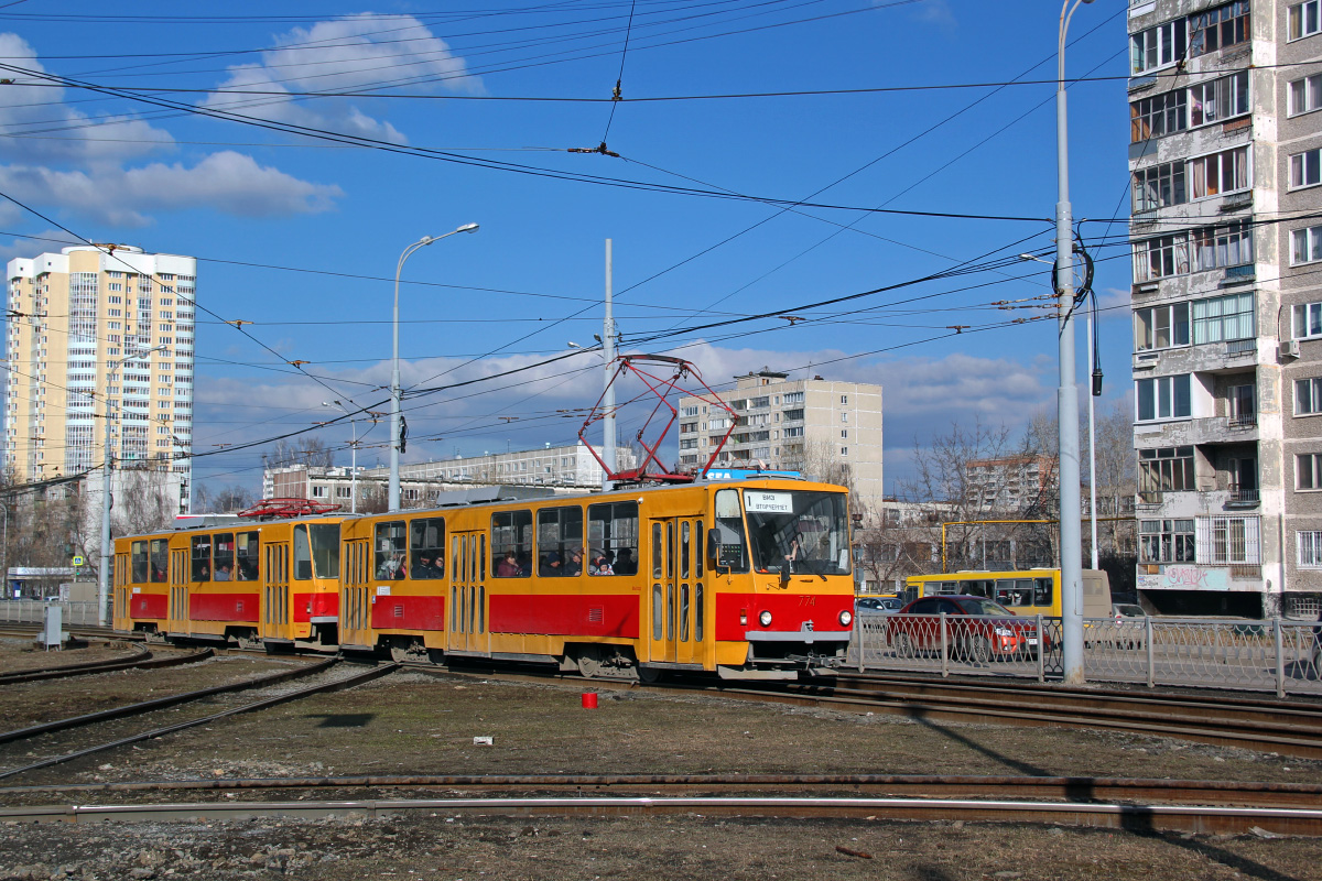 Jekatyerinburg, Tatra T6B5SU — 774