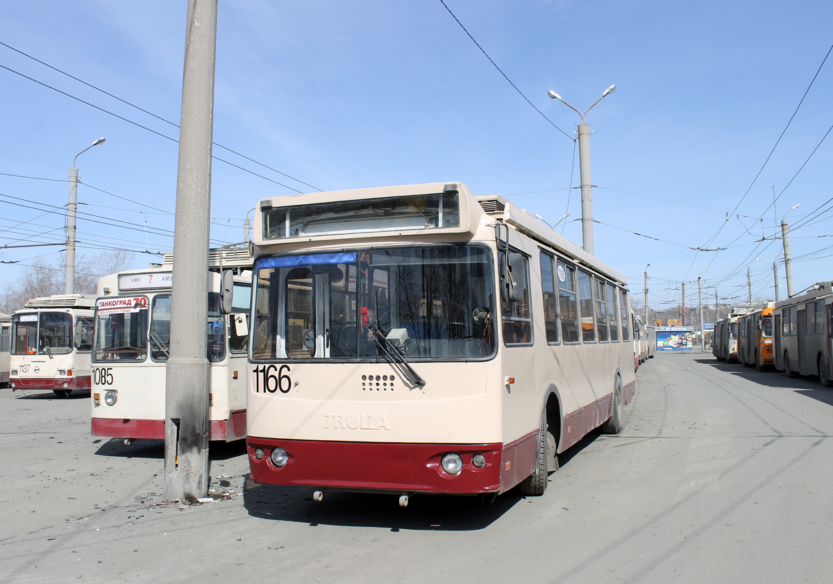 Челябинск, ЗиУ-682Г-016.02 № 1166