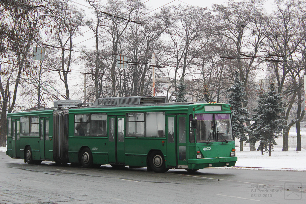 Киев, Киев-12.03 № 4032
