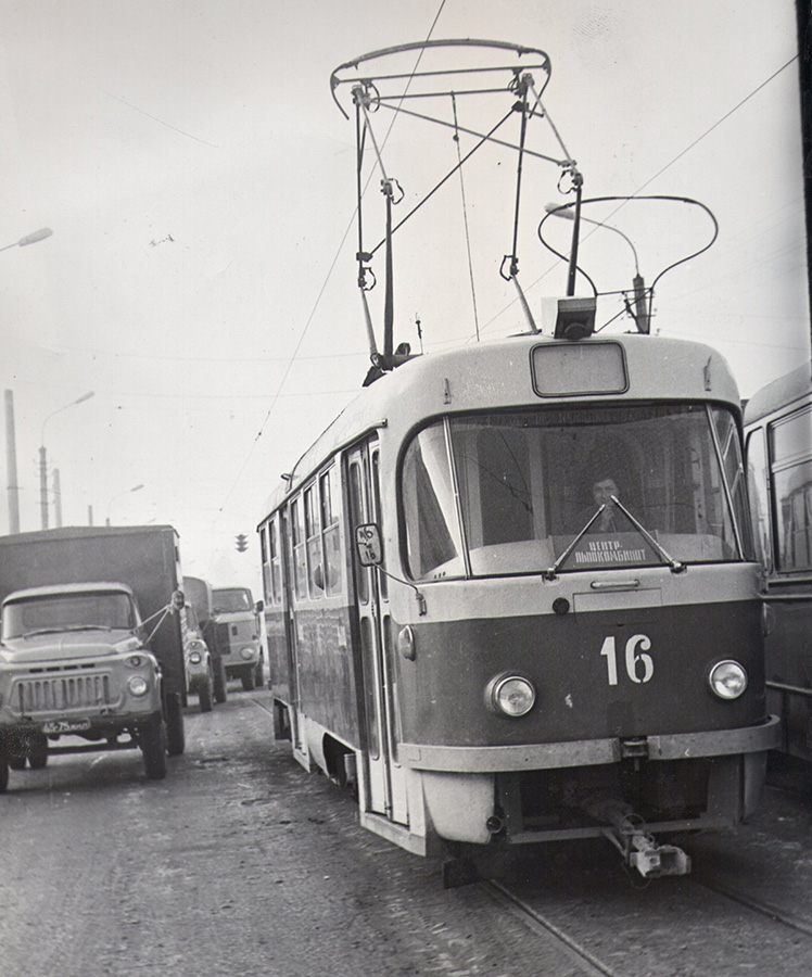 日托米爾, Tatra T4SU # 16; 日托米爾 — Old photos of the rolling stock