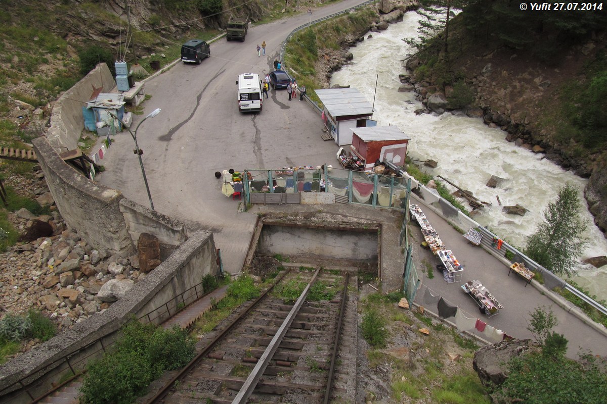 Верхний Баксан — Грузоподъемник