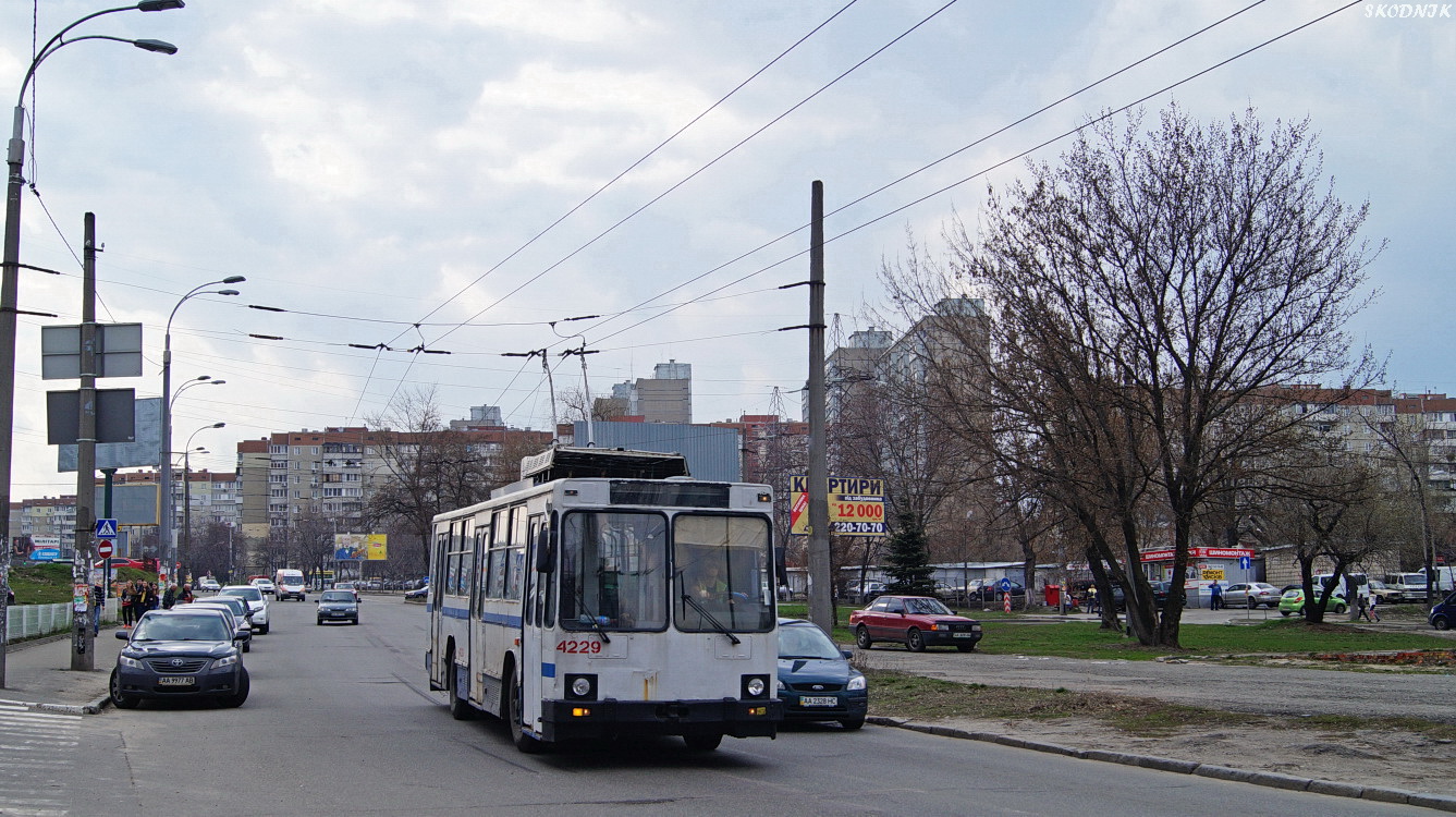 基辅, YMZ T2 # 4229