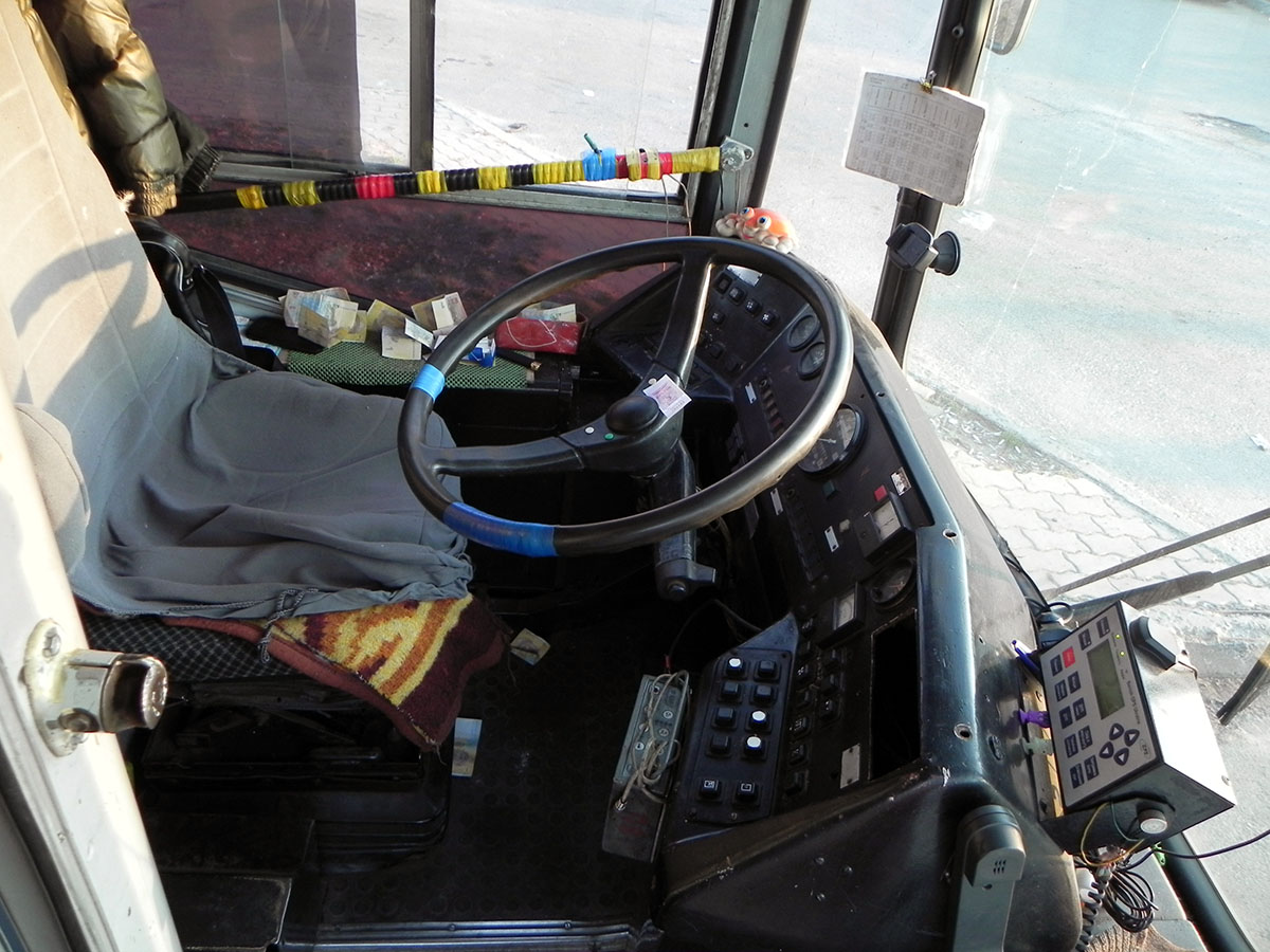 Киев, ЮМЗ Т2 № 4235 Киев, ЮМЗ Т2 № 4235