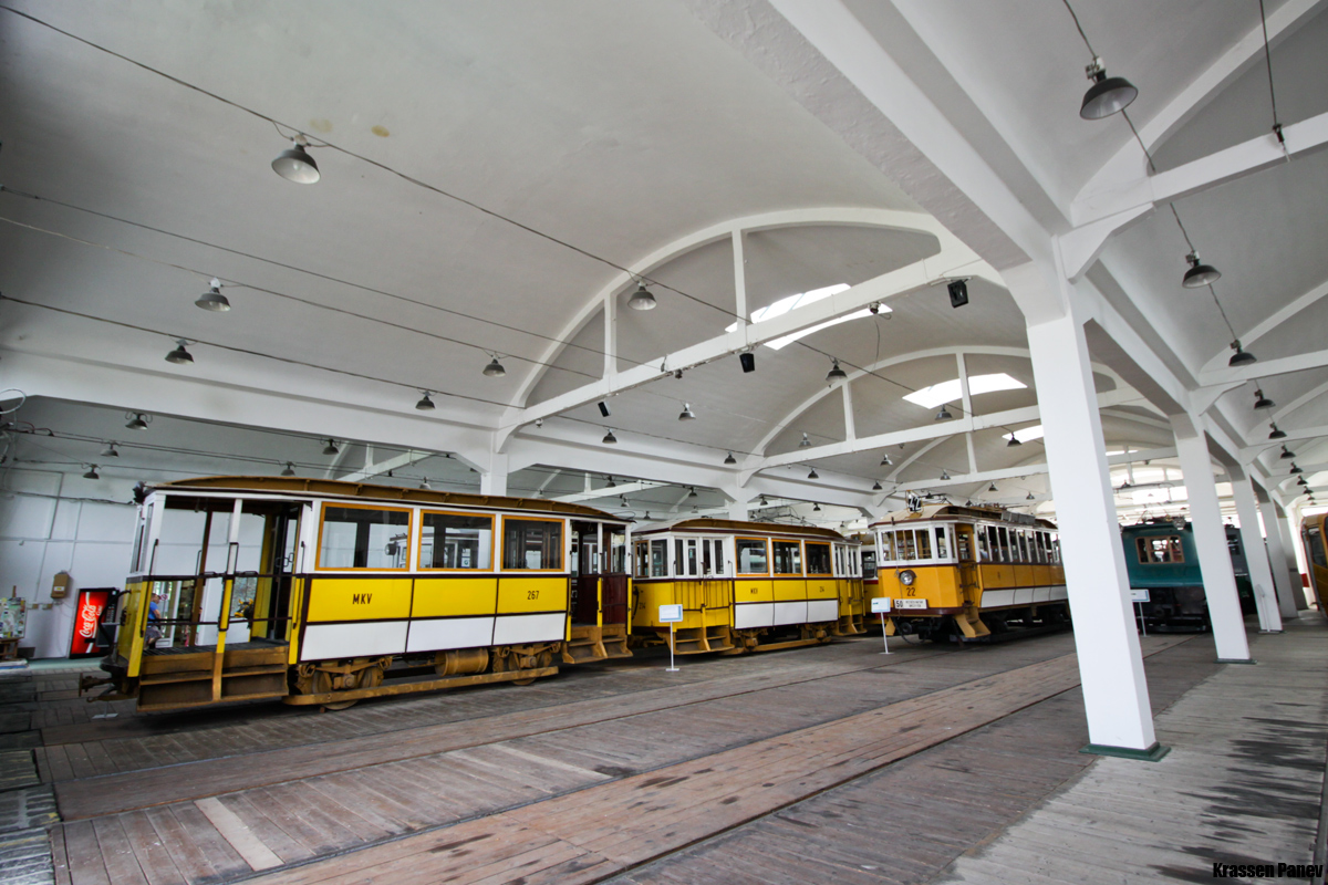 ბუდაპეშტი, BKVT R1 (GVF) № 267; ბუდაპეშტი, Ganz 2-axle motor car № 22; ბუდაპეშტი — Museums