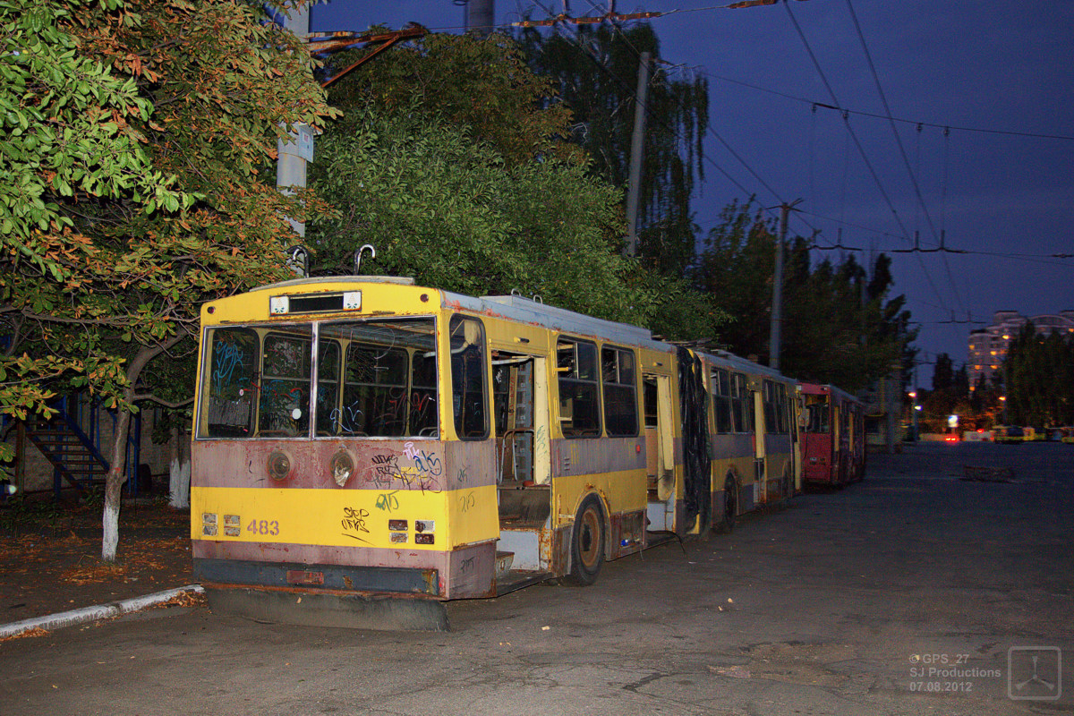 Киев, Škoda 15Tr03/6 № 483