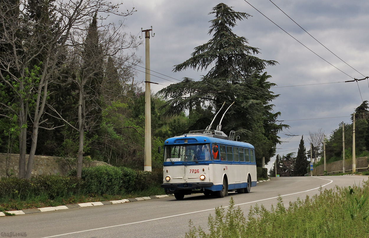 Крымский троллейбус, Škoda 9TrH27 № 7706