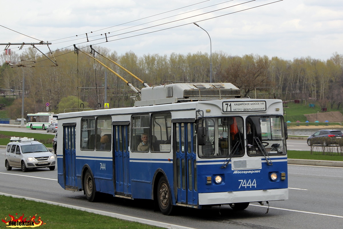 Москва, ЗиУ-682ГМ1 (с широкой передней дверью) № 7444