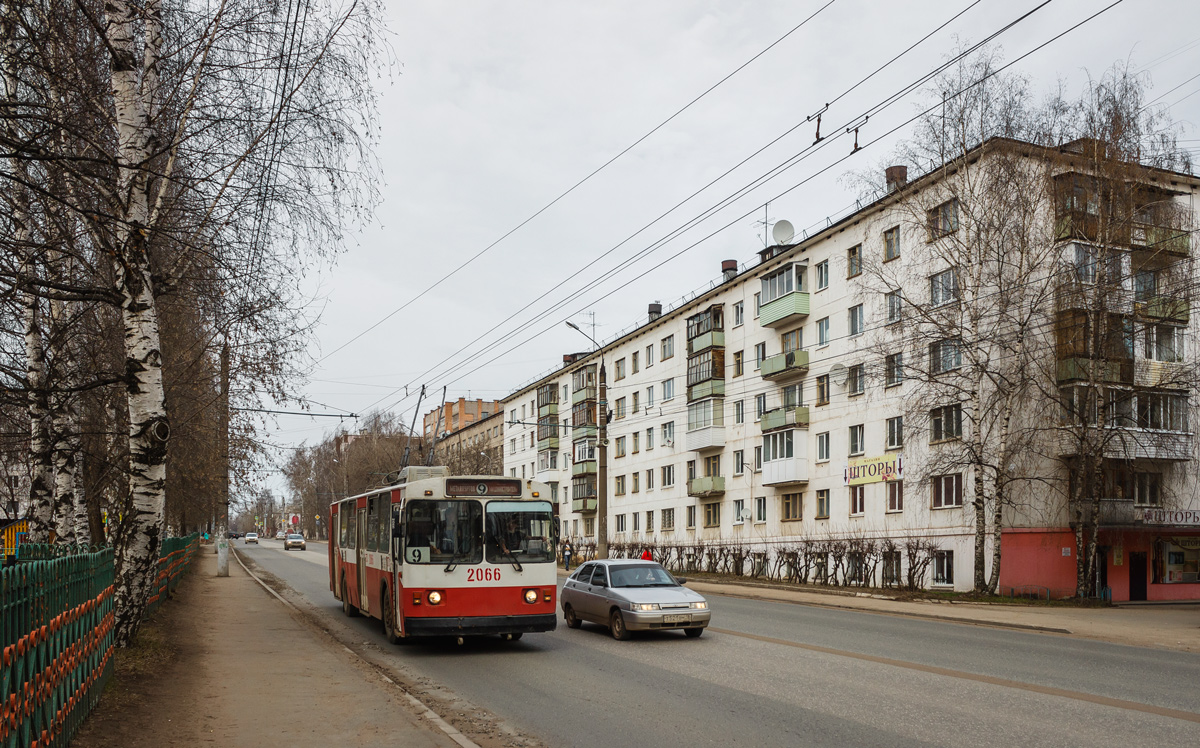 Iževska, ZiU-682V [V00] № 2066