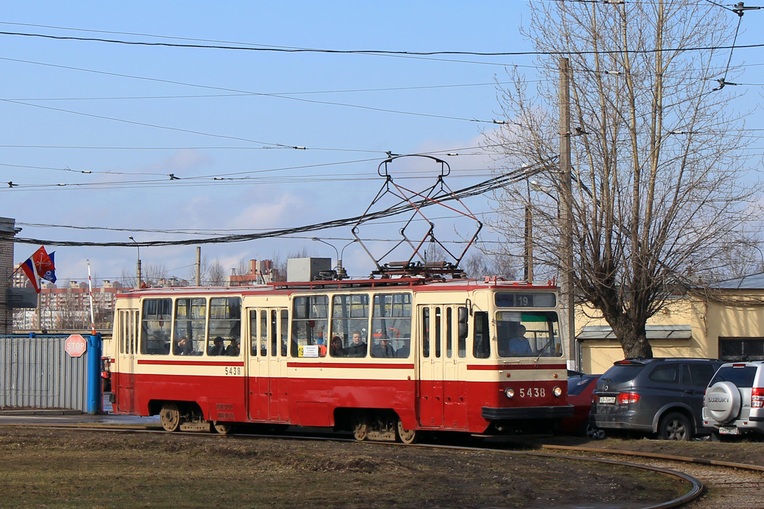Saint-Petersburg, LM-68M č. 5438