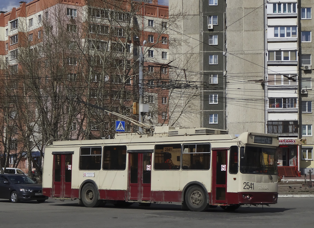 Челябинск, ЗиУ-682Г-016.02 № 2541