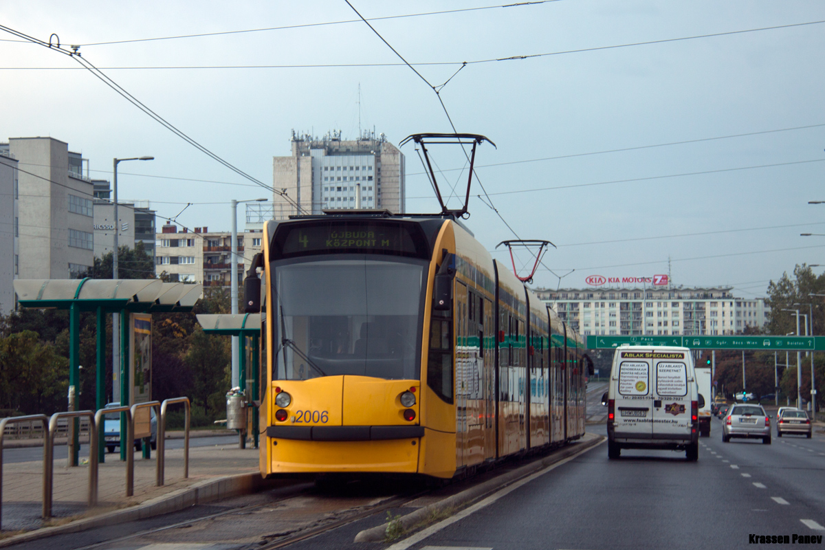 Будапешт, Siemens Combino Supra NF12B № 2006