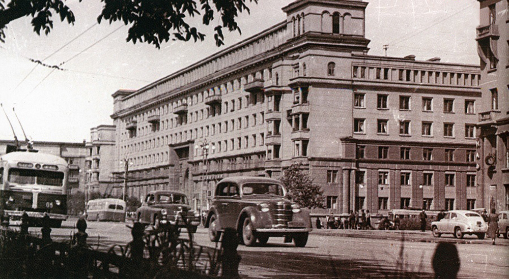 Челябинск, МТБ-82Д № 05; Челябинск — Исторические фотографии