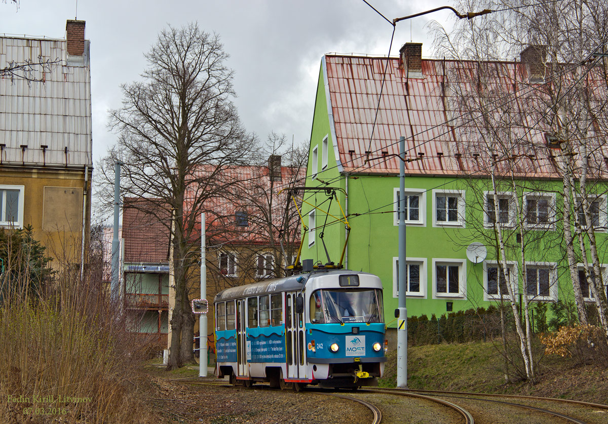 Мост ― Литвинов, Tatra T3M.3 № 242