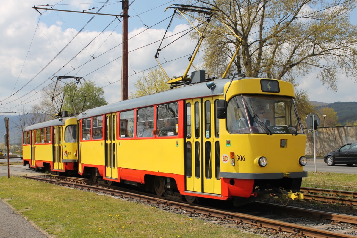 Мост ― Литвинов, Tatra T3M.3 № 306