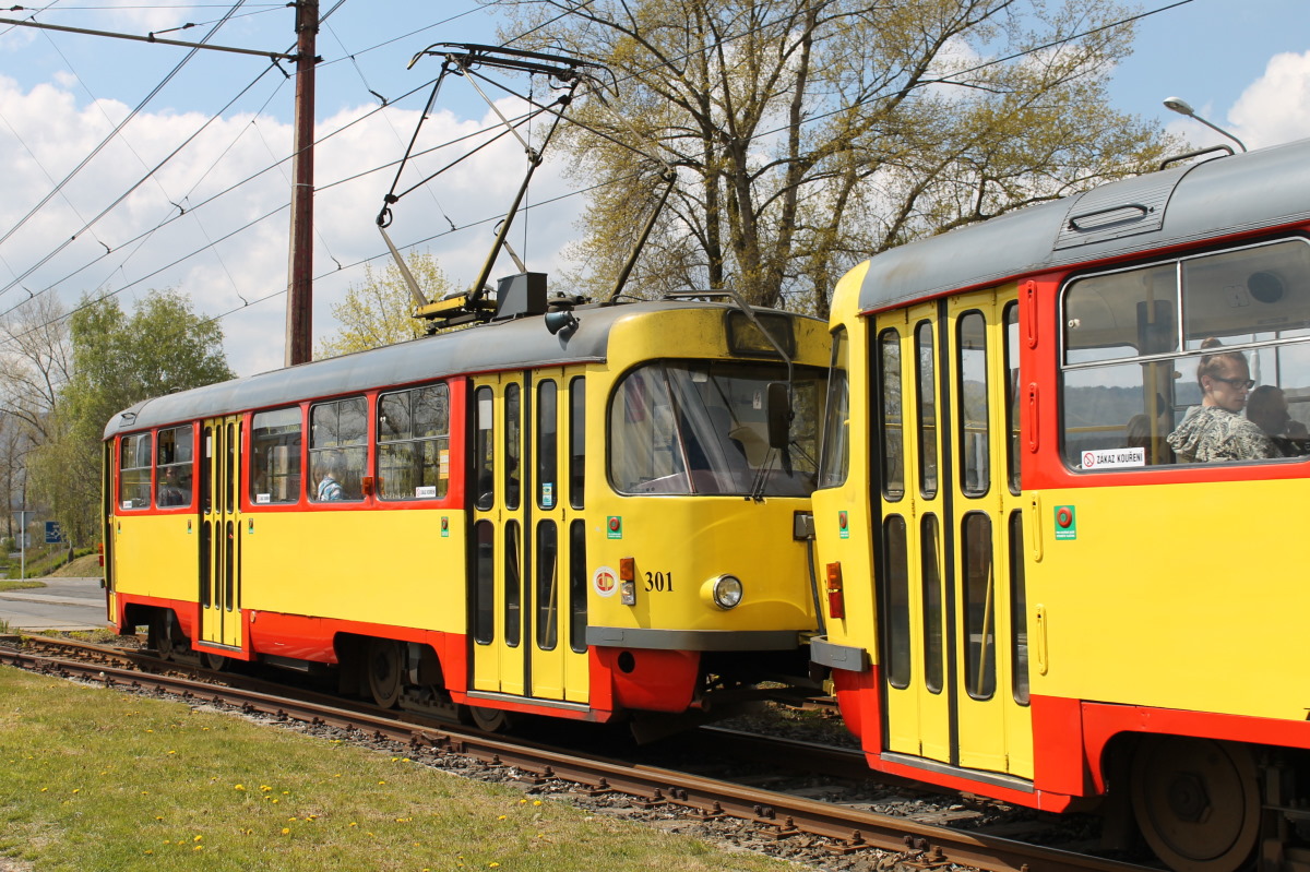 Мост ― Литвинов, Tatra T3M.3 № 301