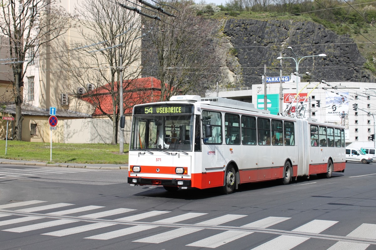 Усти-над-Лабем, Škoda 15Tr13/6M № 571