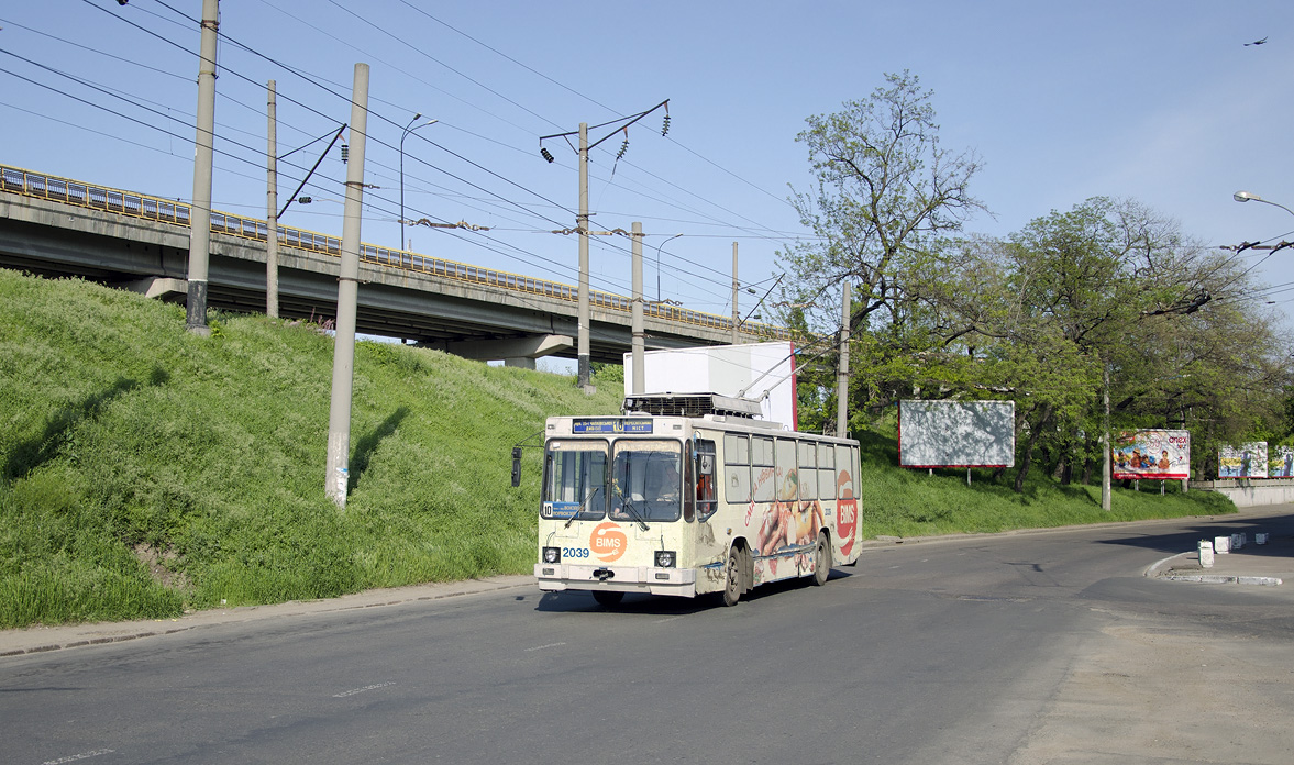 Одесса, ЮМЗ Т2 № 2039