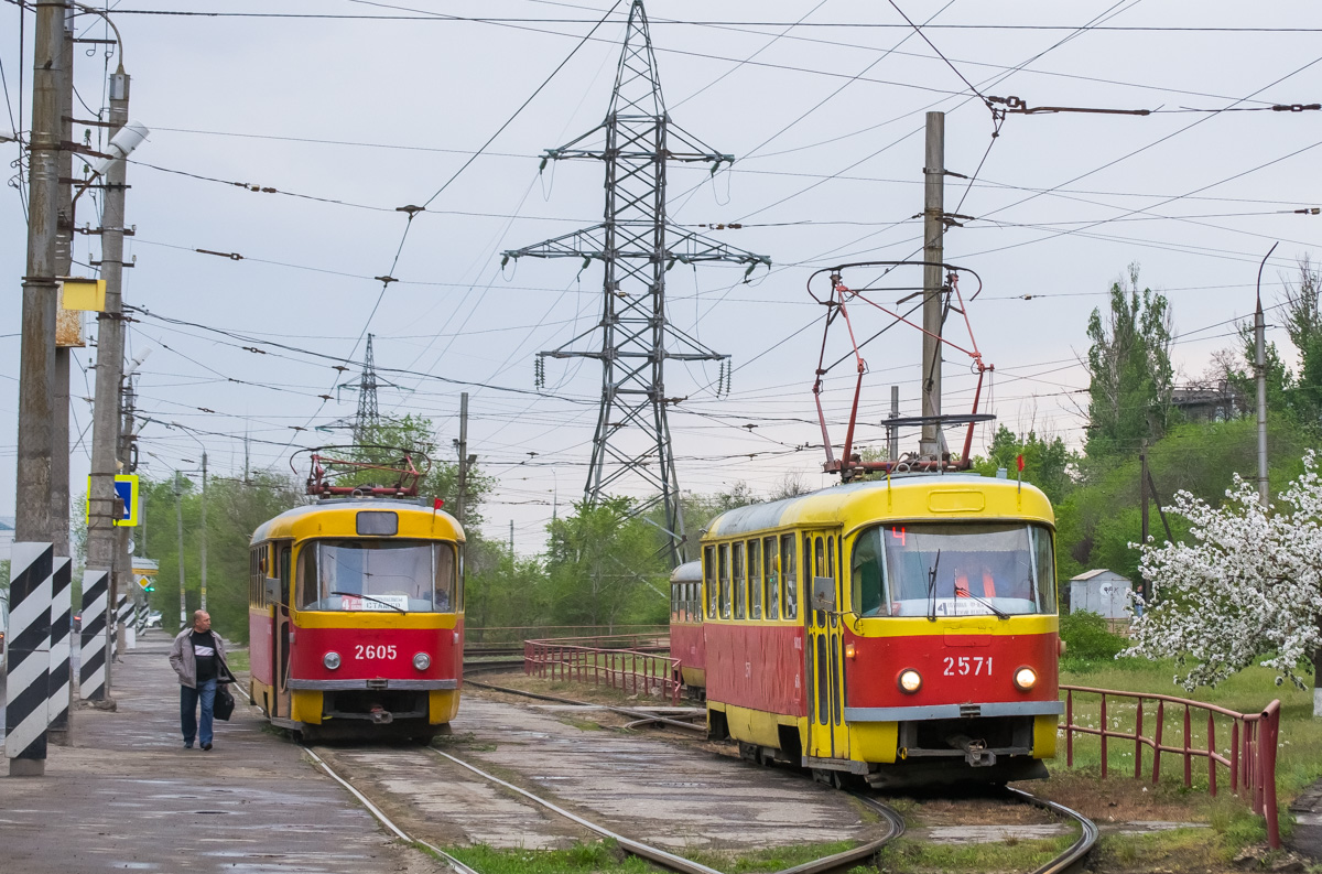 Wolgograd, Tatra T3SU (2-door) Nr. 2605; Wolgograd, Tatra T3SU (2-door) Nr. 2571