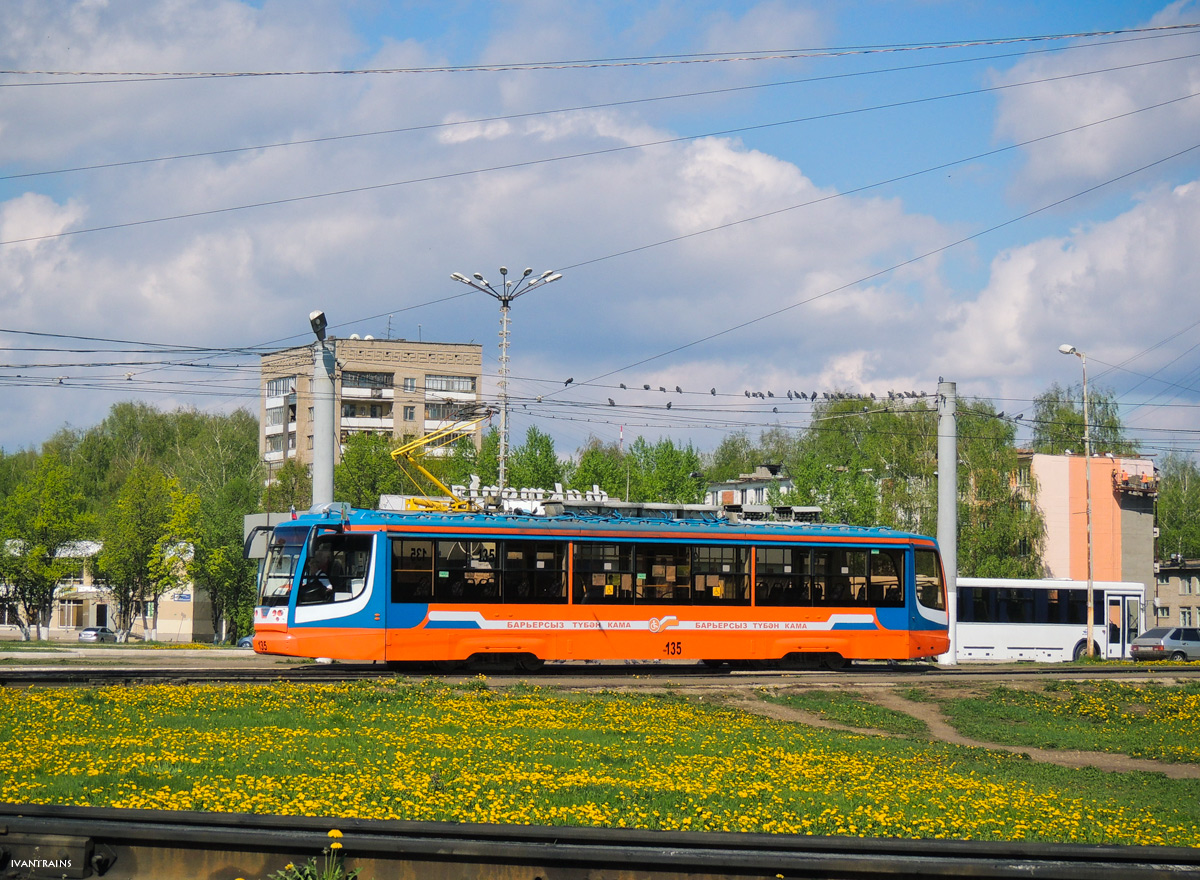 Нижнекамск, 71-623-02 № 135