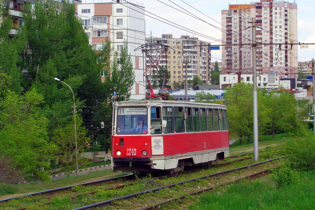 Saratov, 71-605 (KTM-5M3) N°. 1240