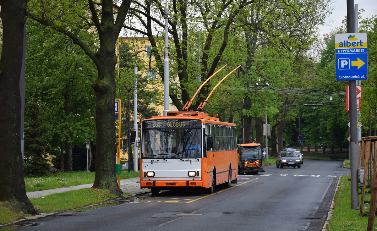 Опава, Škoda 14Tr17/6M № 74