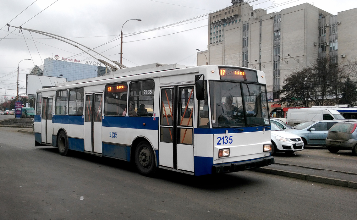Chișinău, Škoda 14Tr13/6M Nr. 2135