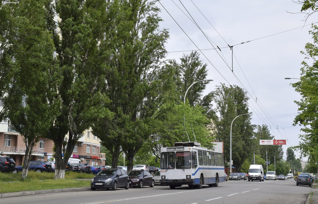Киев, ЮМЗ Т2 № 4234
