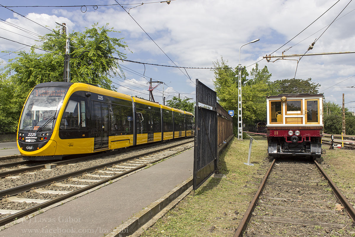 Будапешт, CAF Urbos 3 № 2225; Будапешт, Schlick/Siemens & Halske (BKVT) № 11