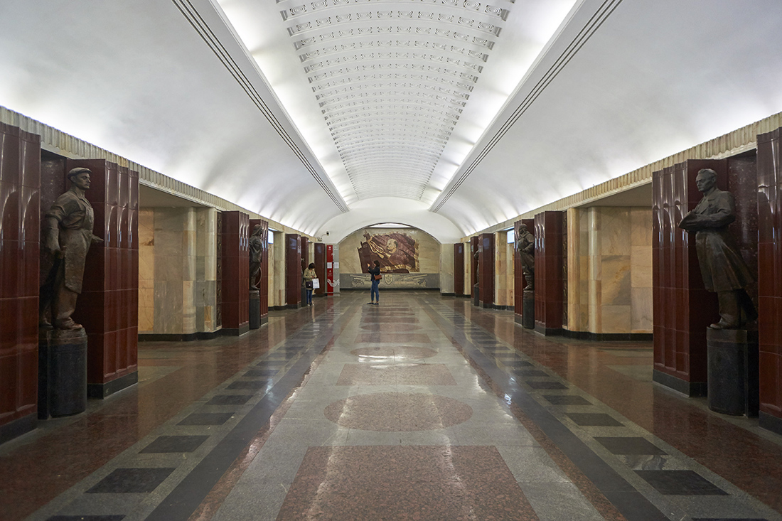 Москва — Метрополитен — [3] Арбатско-Покровская линия