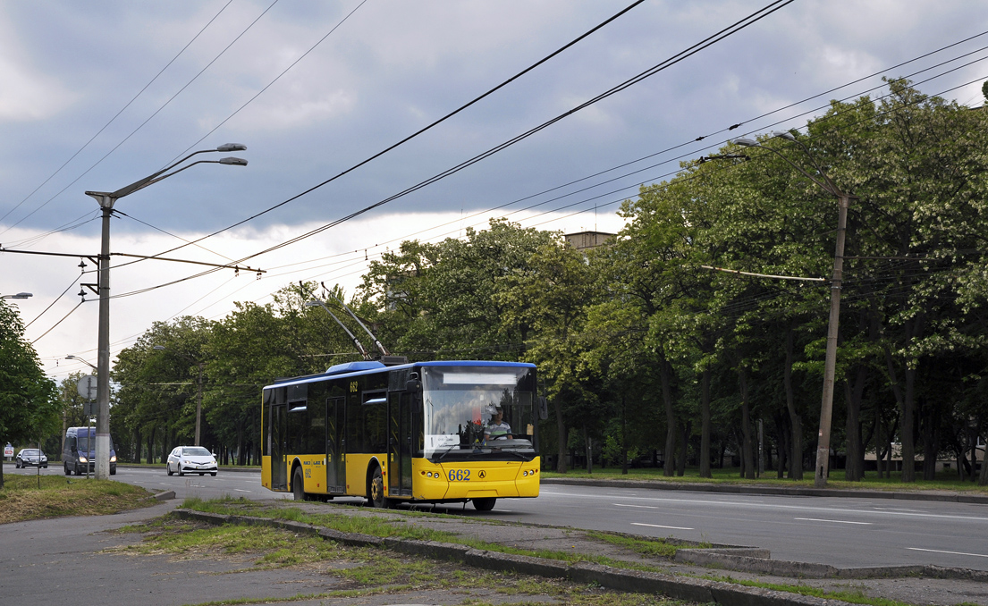 Krzywy Róg, LAZ E183D1 Nr 662