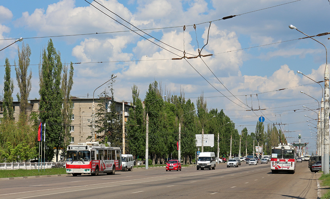 Воронеж, ЗиУ-682Г-016.02 № 317; Воронеж, ЗиУ-682Г-016.04 № 332