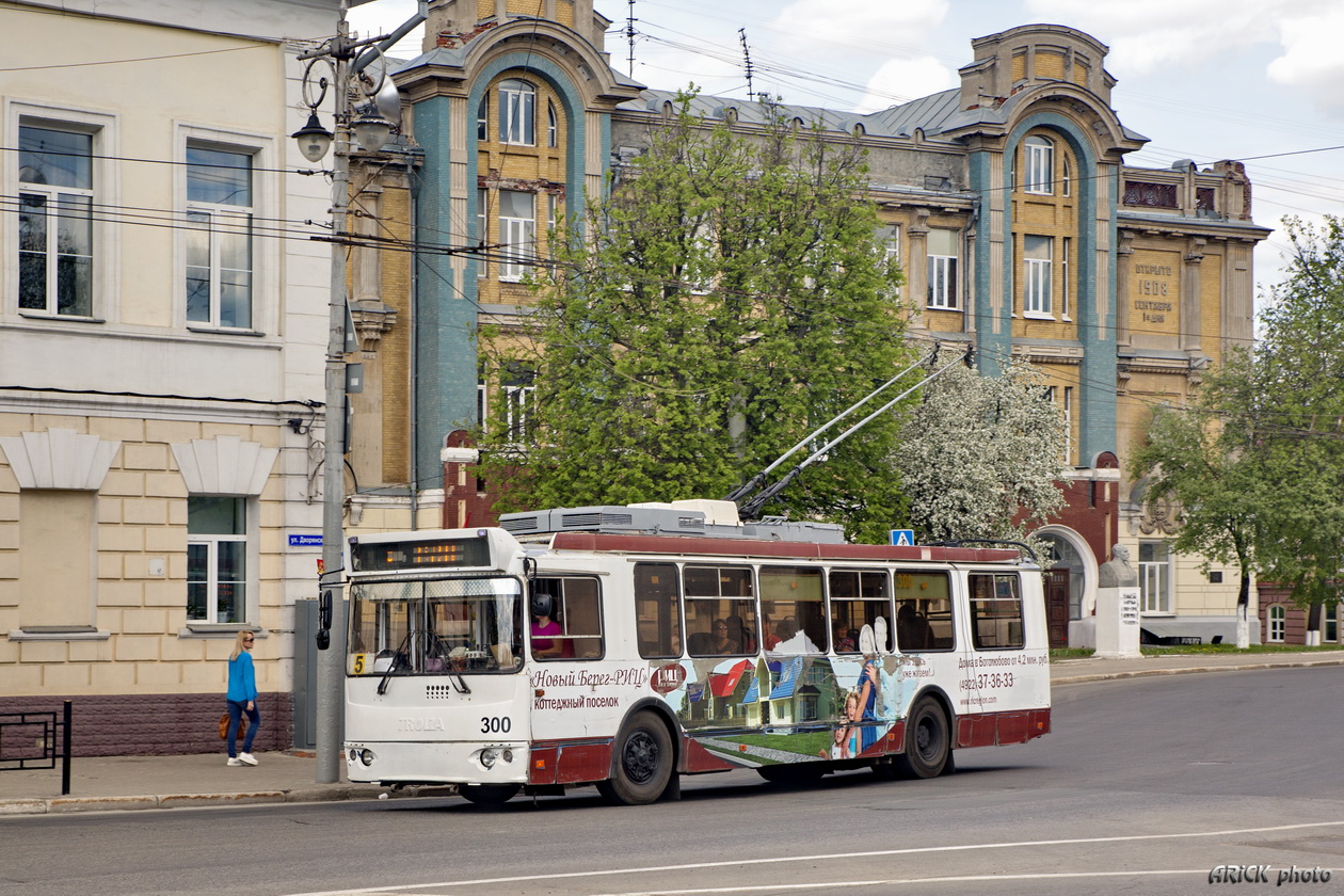 Владимир, ЗиУ-682Г-016.04 № 300