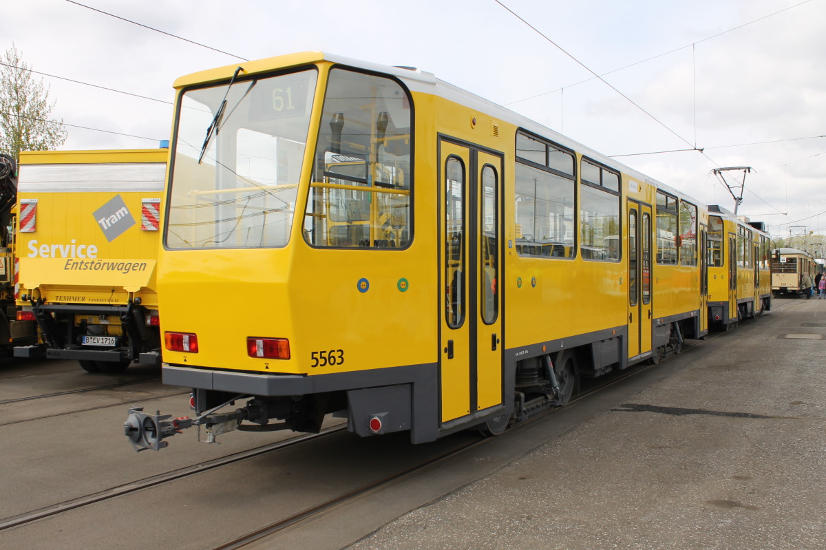 Берлін, Tatra B6A2M № 5563