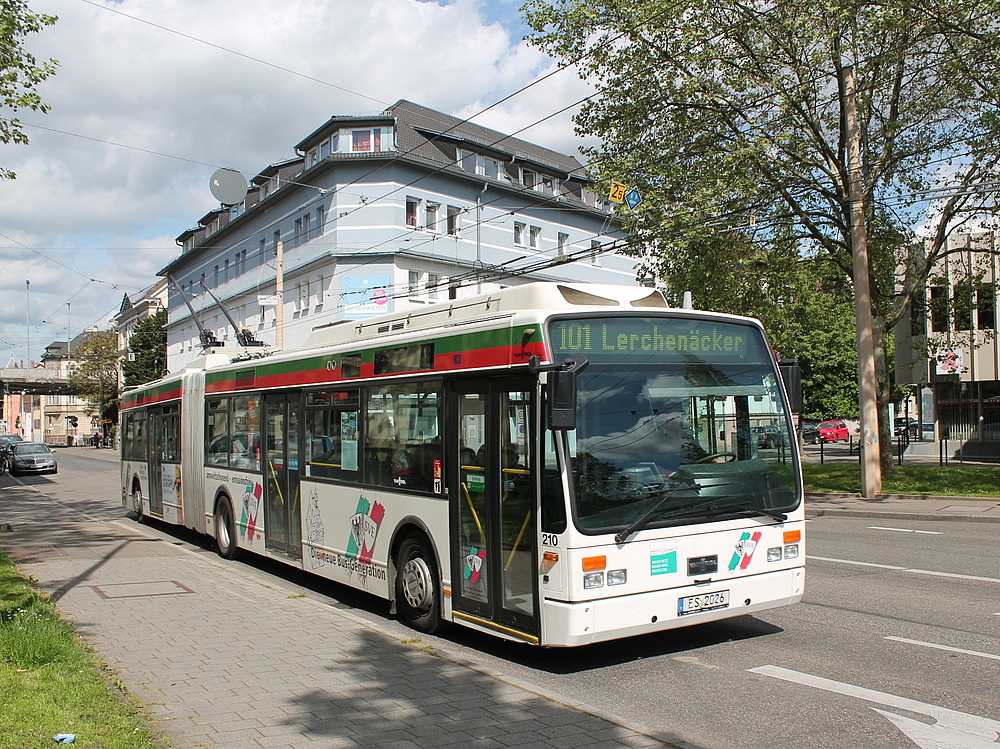 Esslingen am Neckar, Van Hool AG 300T Br. 210