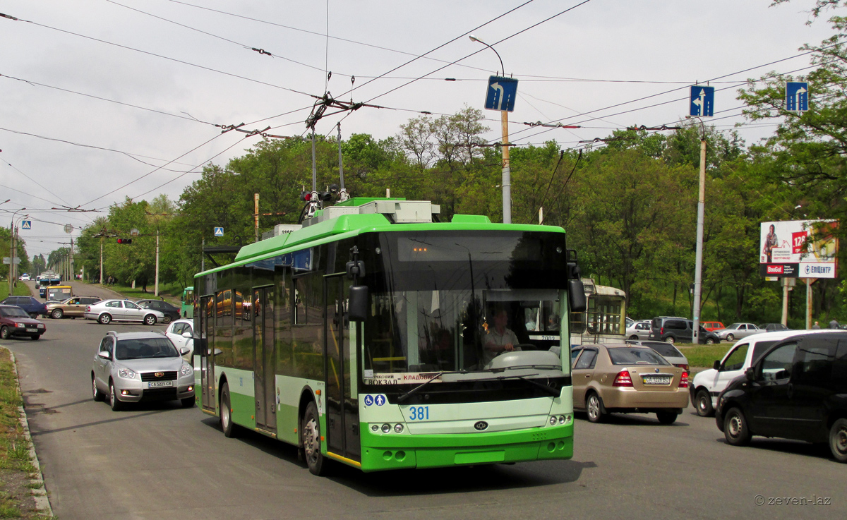Черкассы, Богдан Т70117 № 381