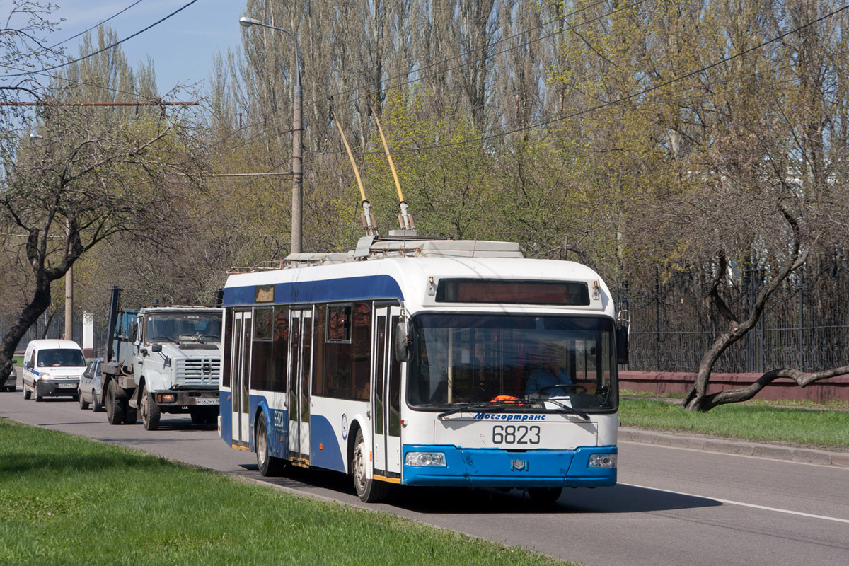 Москва, БКМ 321 № 6823