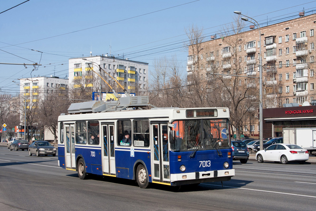 Москва, МТрЗ-5279-0000010 № 7013