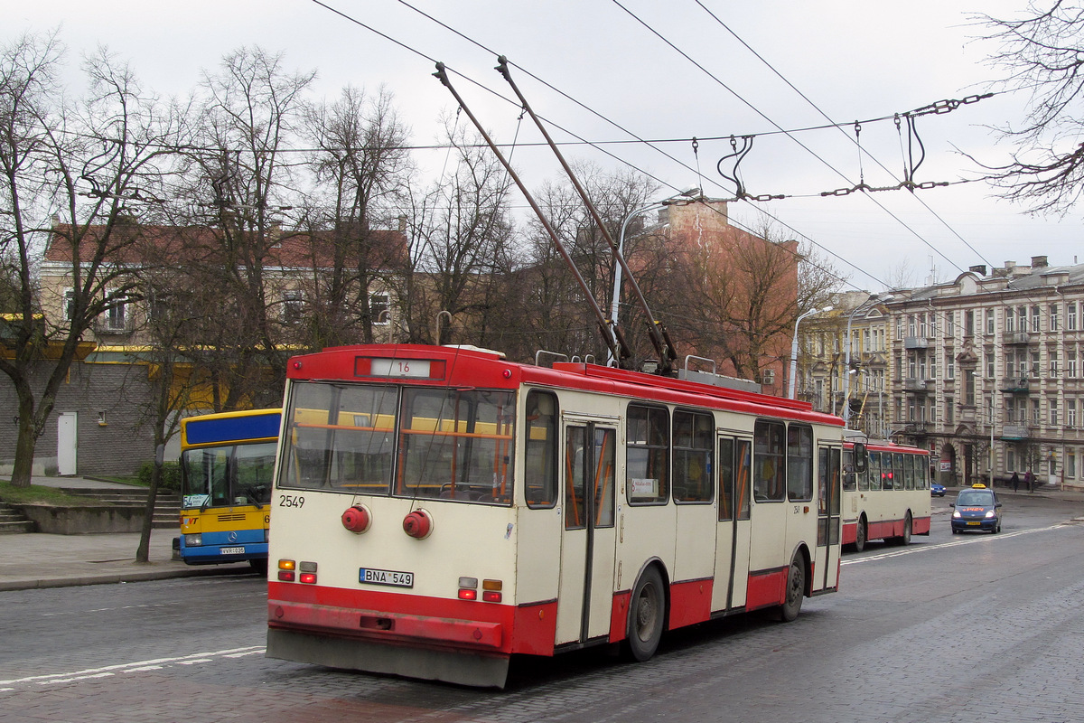 Вильнюс, Škoda 14Tr89/6 № 2549